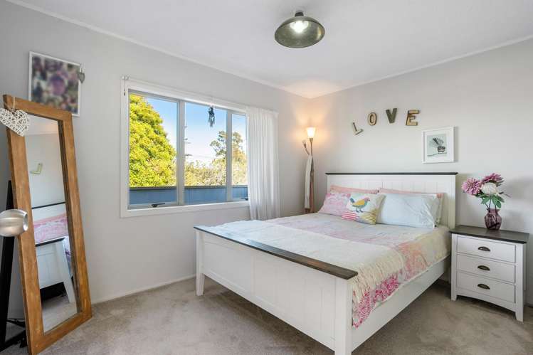 1/94 Chivalry Road Glenfield_10