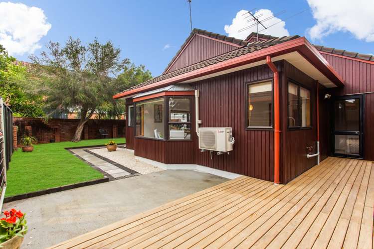 2/20 Reid Road New Lynn_12