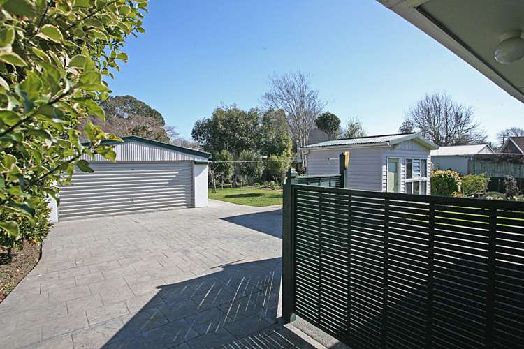 65 Moffat Drive Lincoln_8