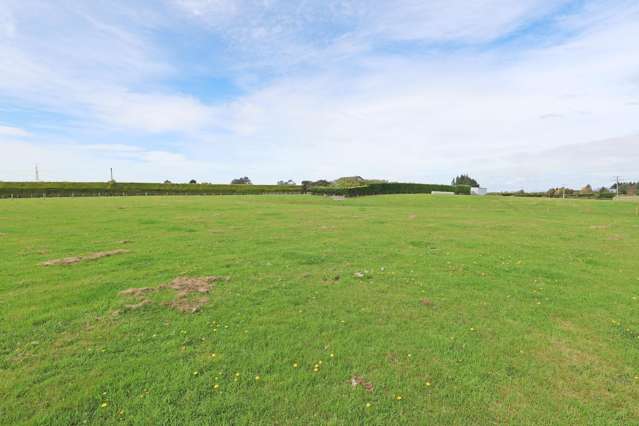 Prime Lifestyle Block in Sought After Location!