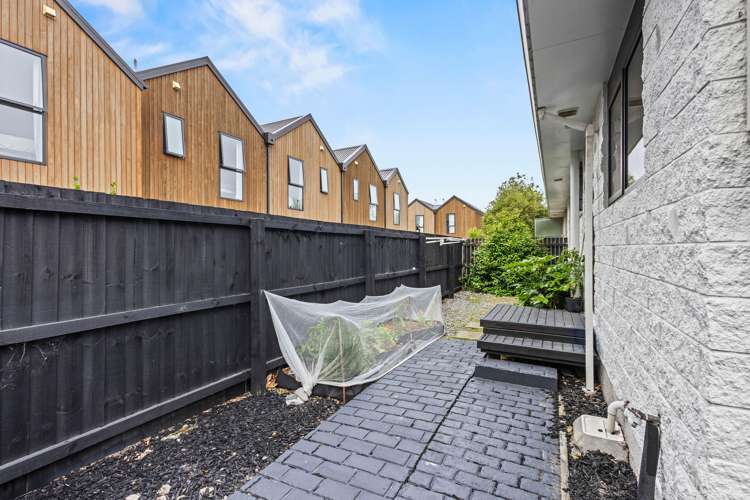 60B Somme street St Albans_14