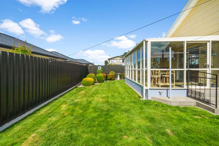 2/17 Nyoli Street Northcote_2