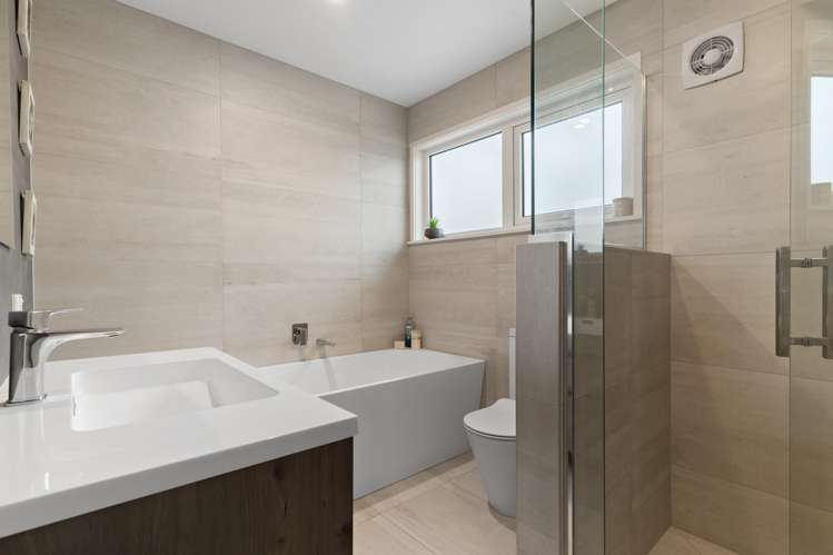 15 Taioma Crescent Te Atatu Peninsula_10