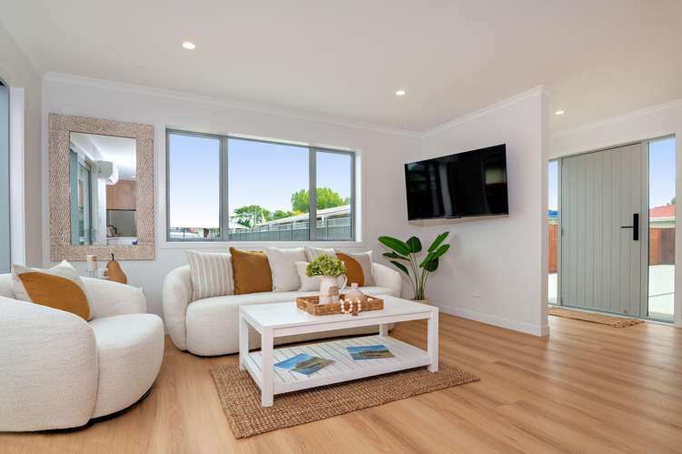 5 and 6/11 Landing Road Whakatane_3