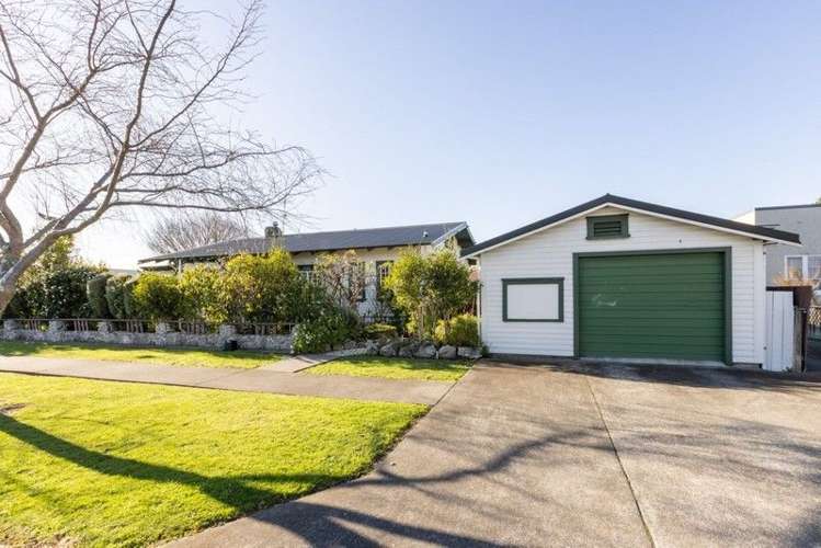 900 Queen Street East Parkvale_11