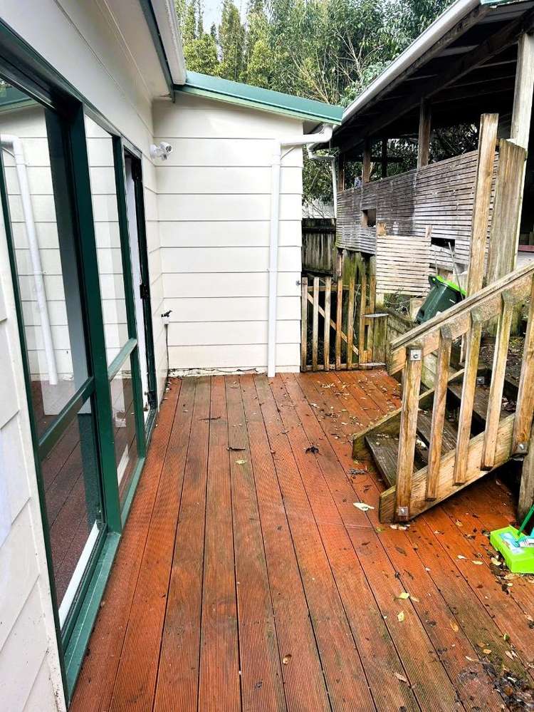 5A Lysander Crescent Beach Haven_6