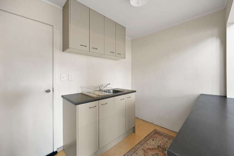 84 Knighton Road 1076_17
