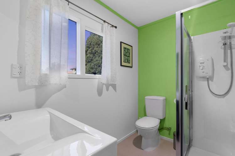 8 Phillips Drive Oropi_32