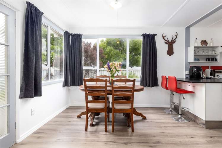 196 Maxwell Road Redwoodtown_5