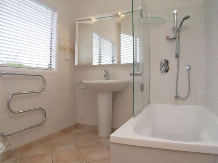 27 Cliff Road Torbay_8