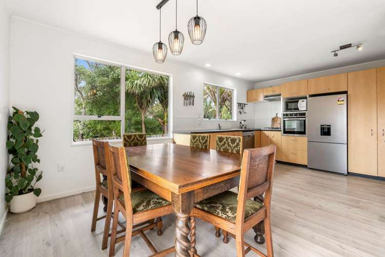 26a Clayburn Road Glen Eden_11