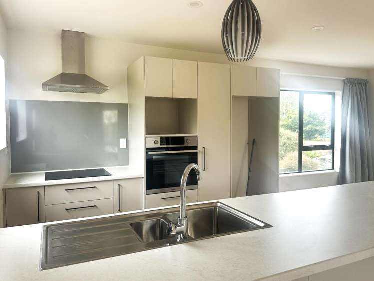 20 School Road 1436_1