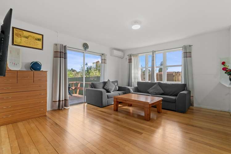 2/60 Grove Road Papakura_3