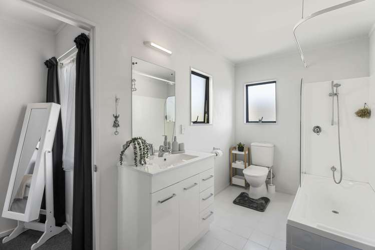 3 Elwarth Way Ranui_7