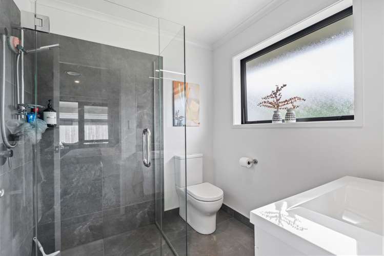 3 Olney Court One Tree Point_21