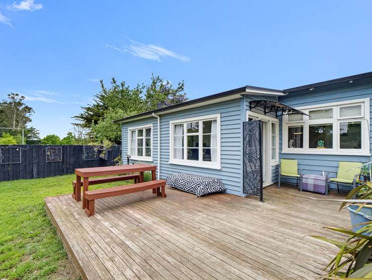 28 Ashworths Road . Amberley_2