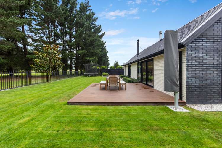 19 Kohunga Crescent Bottle Lake_27