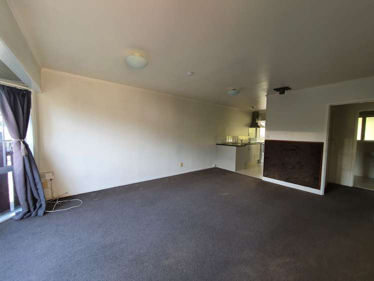 4/11A Bayside Avenue Te Atatu Peninsula_7