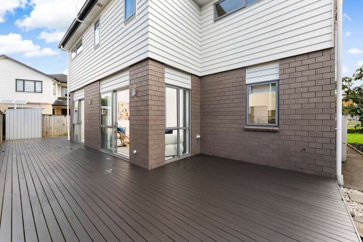 23 Bordeaux Parade Te Atatu South_8