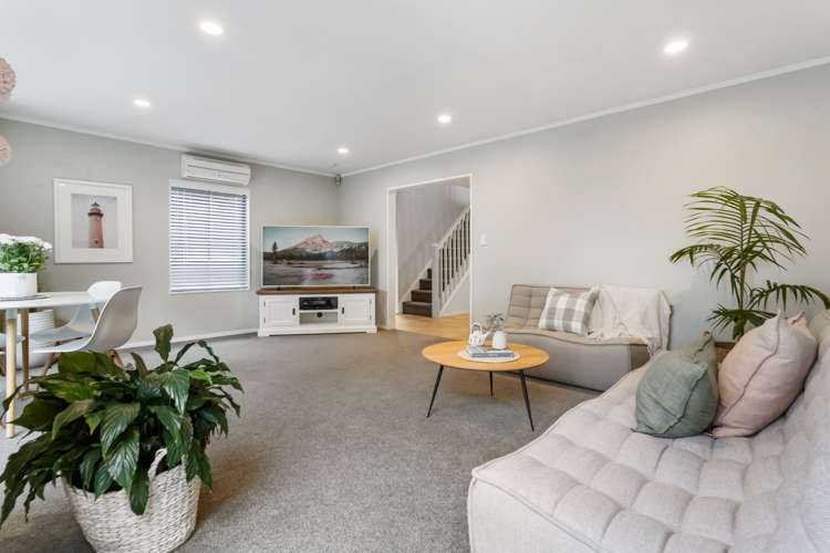 2/20 Fifth Avenue Mount Albert_3