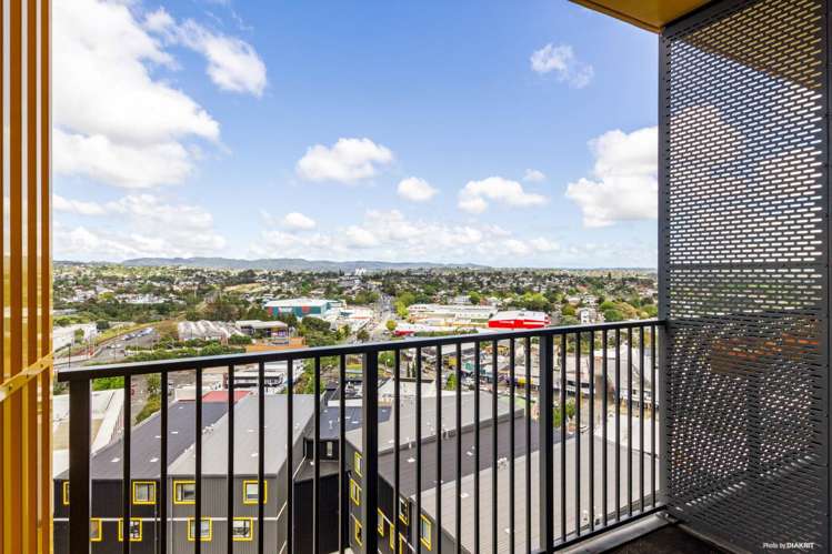 1204/20 McCrae Way New Lynn_8