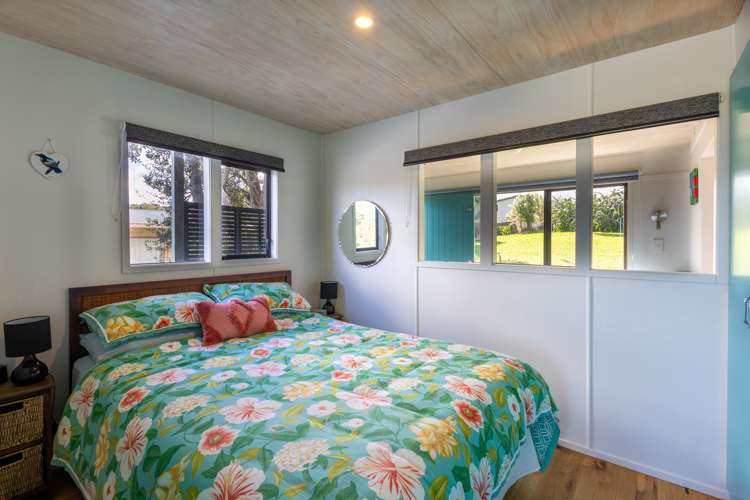 6569 Pouto Road Pouto_10