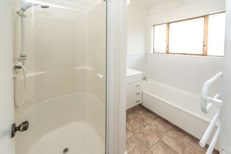 17 Akepiro Place Tawhero_12