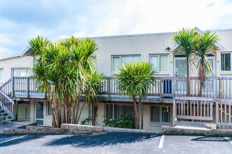 8/242 Great North Road Henderson_10