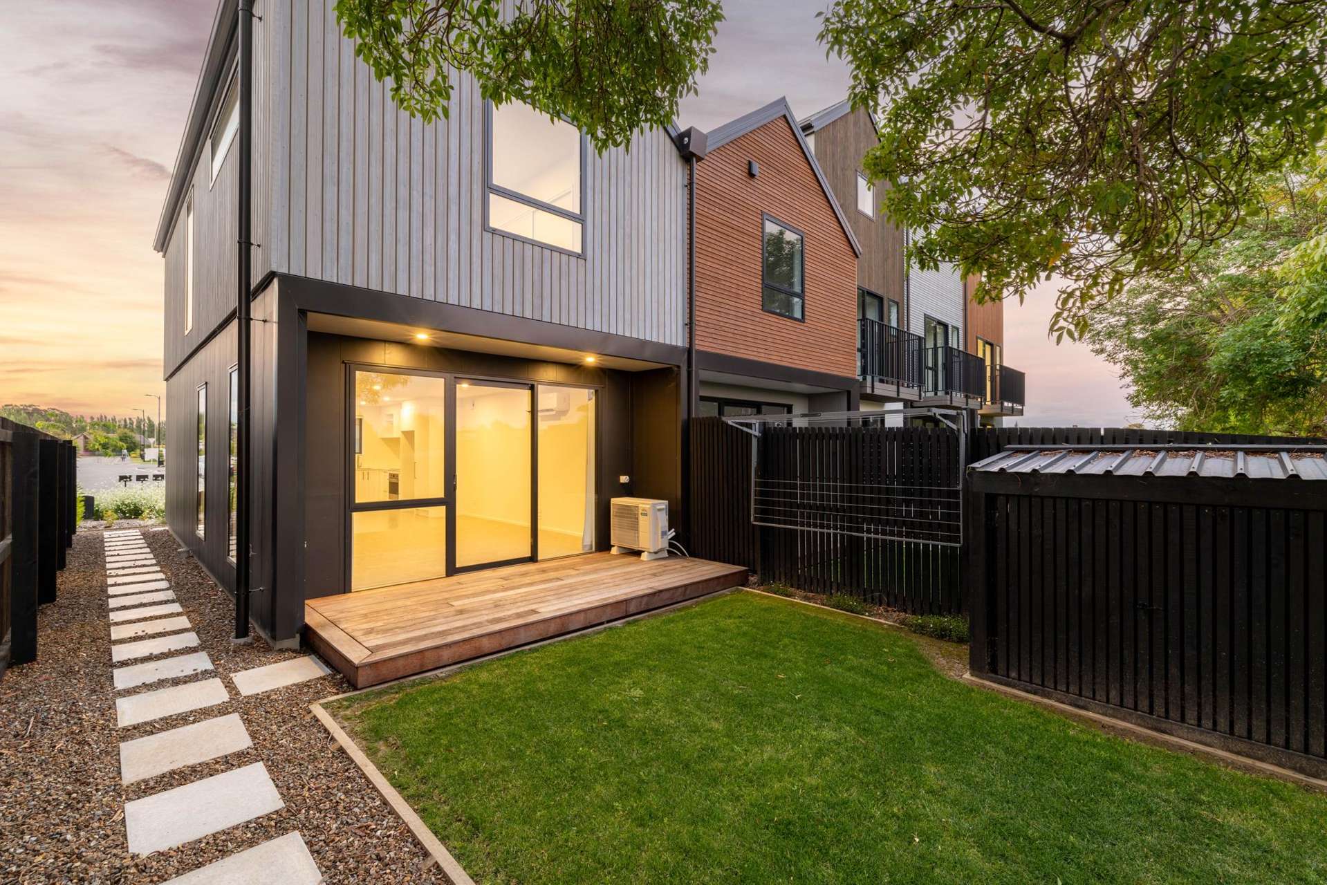 9a Malaga Crescent Harewood_0