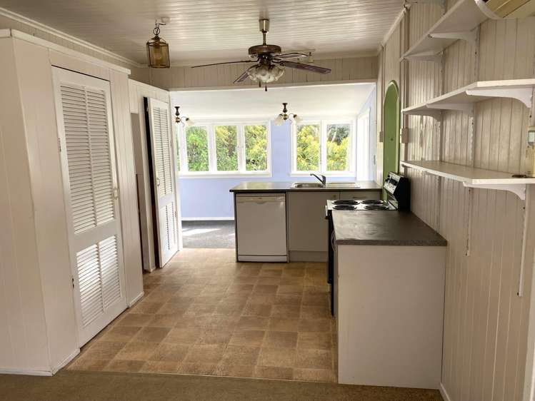 6 Tatahi Street Coromandel_5