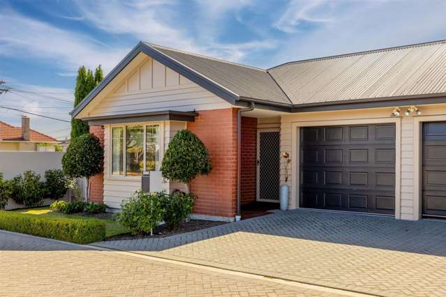 1 Streamside Court Woolston_1