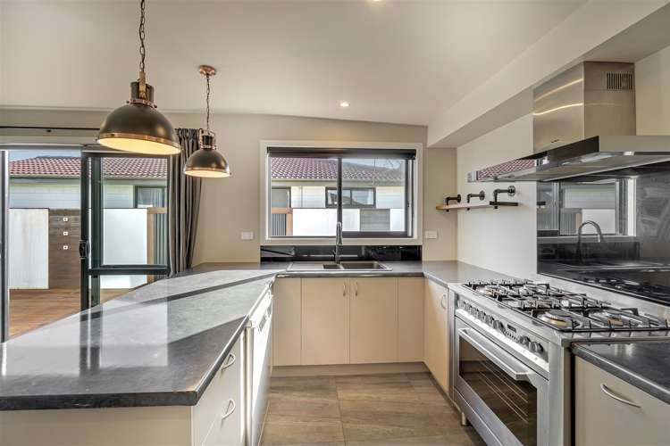 16 Trevor Street Hornby_5