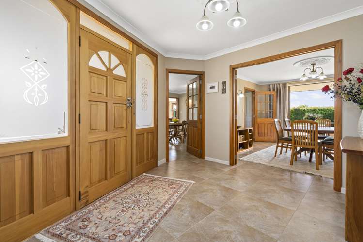 148 Amelia Place Leamington_6