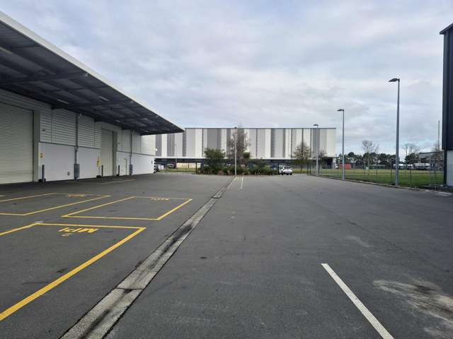 Premier Industrial Facility in Dakota Park