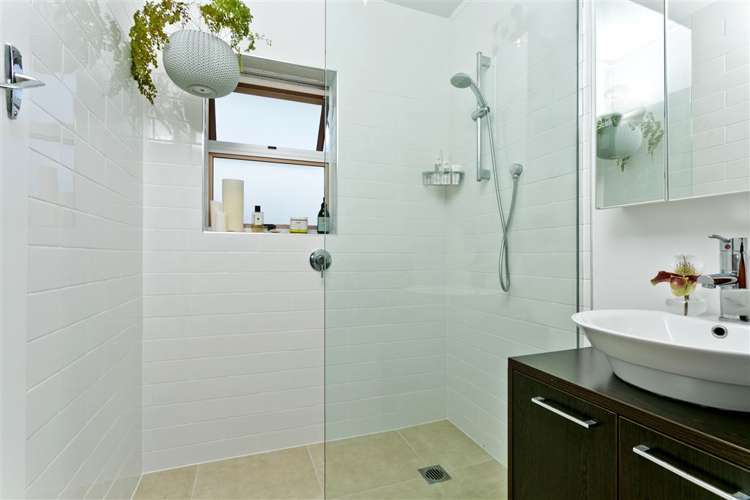 2/24 Sydney Street Hauraki_11