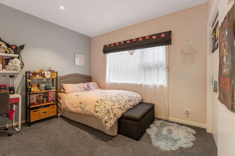 13 Mo Street Camborne_12