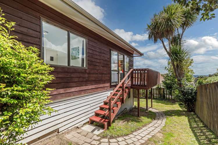 2/148 Sunset Road Unsworth Heights_19