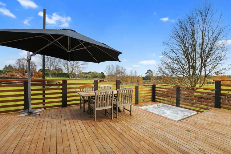 198 Caroline Drive Maunganamu_7