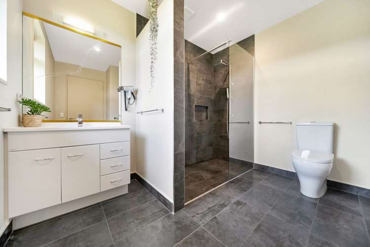 73 Holmwood Road Manapouri_15