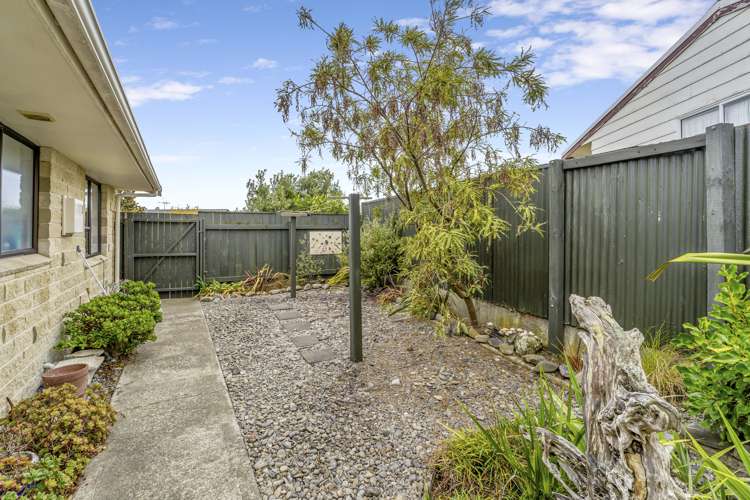 44 Norfolk Crescent Otaki Beach_18