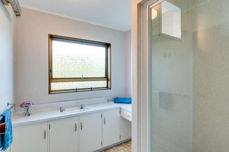 6 Somerset Place Taradale_11