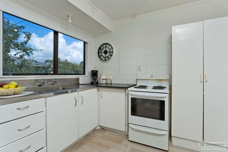 2/106 Shifnal Drive Randwick Park_10