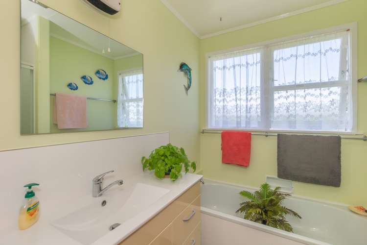 63 Koputara Road Himatangi Beach_4