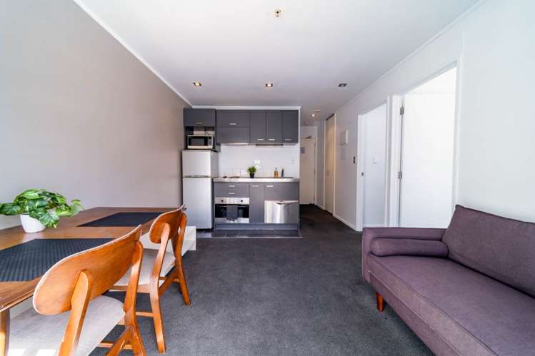 G08/430 Queen Street Auckland Central_1