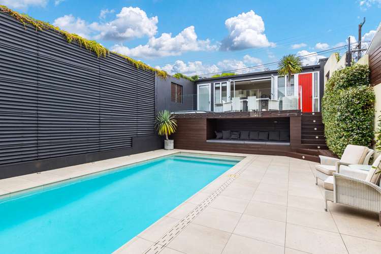 81 Warnock Street Westmere_9