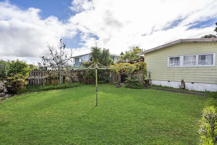 22 Brennan Avenue Te Atatu Peninsula_17