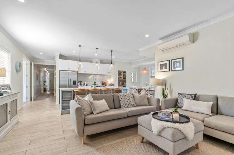 2 Glen Bridge Lane Harewood_3