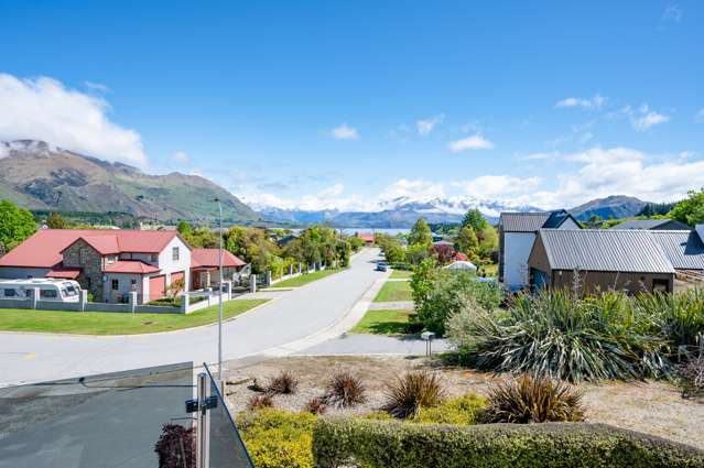 2 Tenby Street Wanaka_3