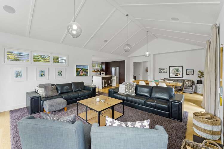 31 Rauparaha Street Waikanae Beach_5