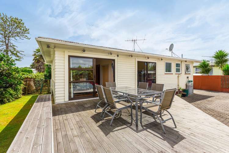 32 Resolute Way Papakura_11